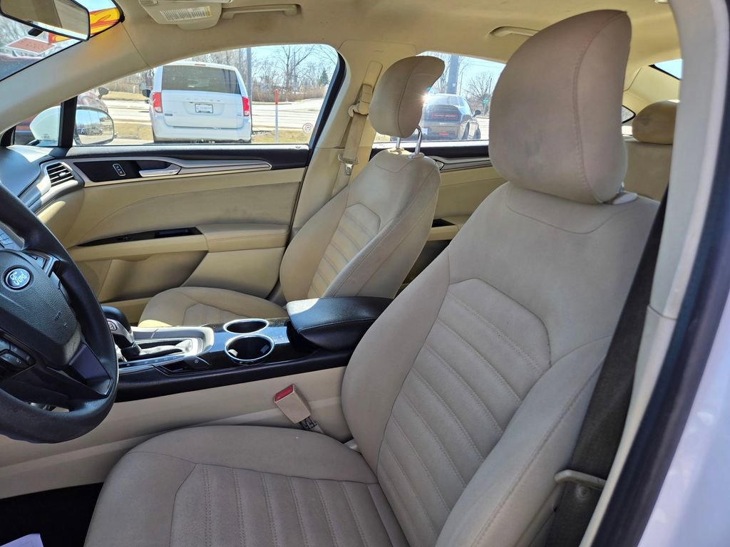 Used 2013 Ford Fusion SE image 23