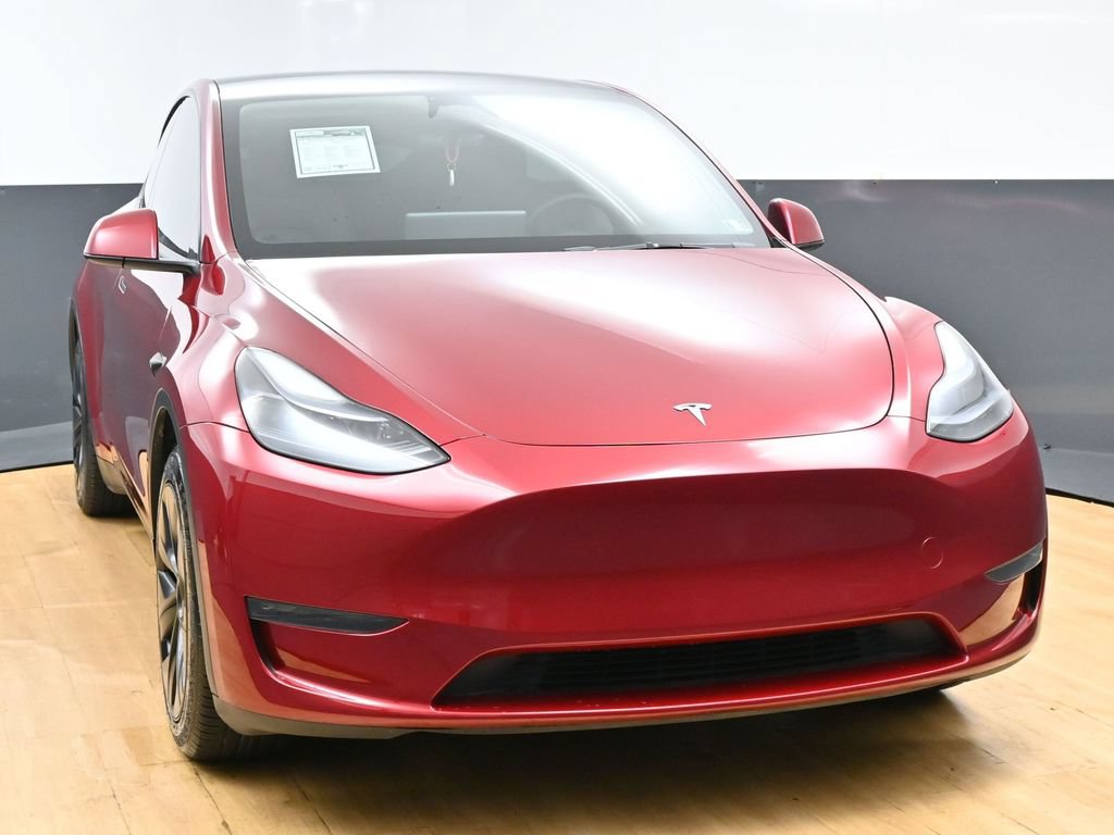 Used 2024 Tesla Model Y Long Range RWD image 3