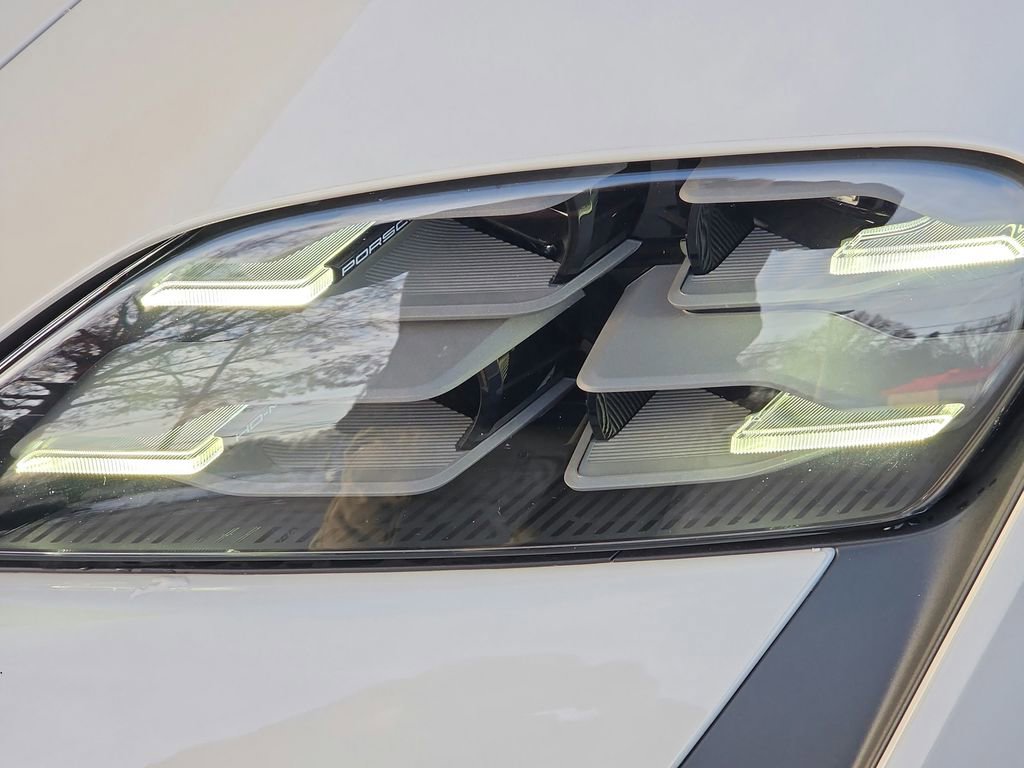 Certified 2025 Porsche Taycan Turbo image 25