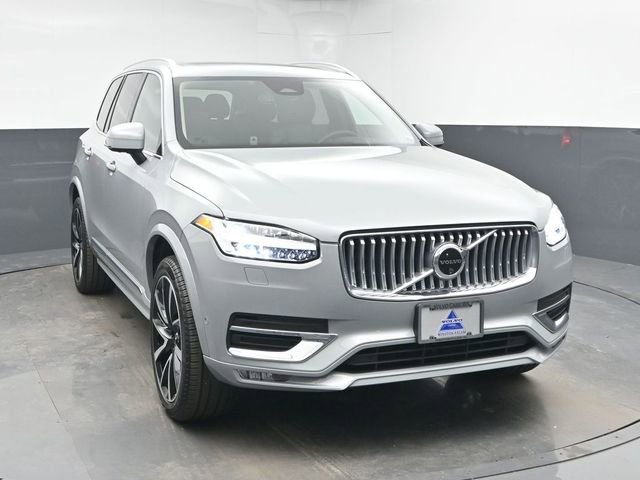 Used 2024 Volvo XC90 B5 Plus w/ Protection Package Premier image 2