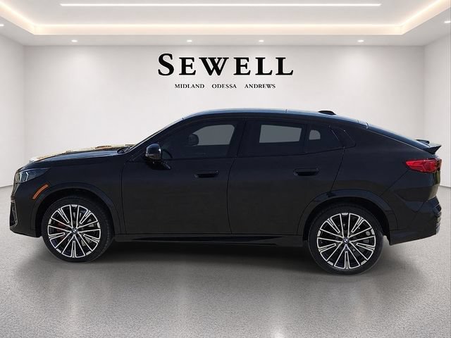 New 2026 BMW X2 xDrive28i w/ M Sport Package AWD/4WD image 2
