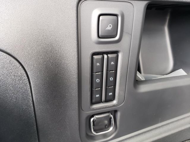 New 2025 Ford Expedition Active image 12