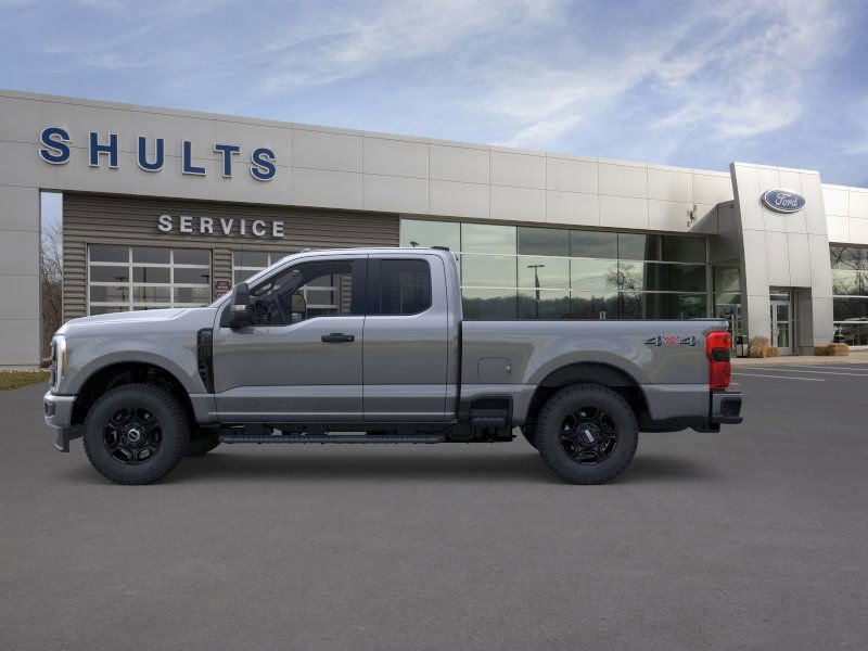 New 2026 Ford F350 4x4 SuperCab Super Duty image 3