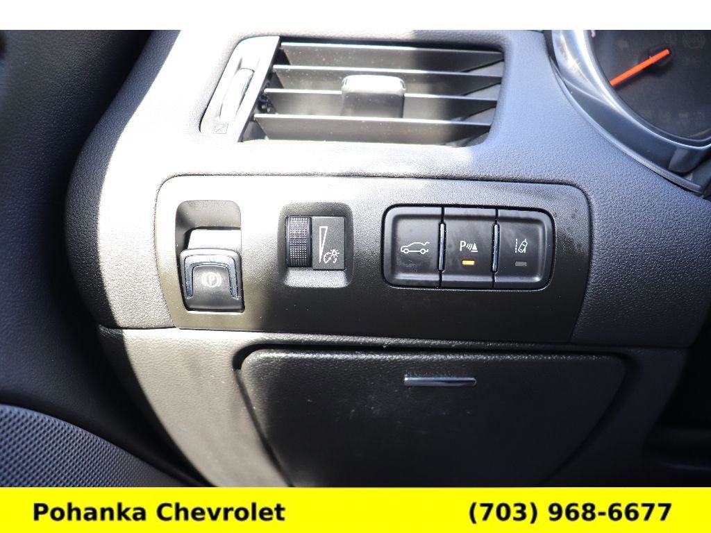 Used 2017 Chevrolet Impala LT w/ Leather Package image 14