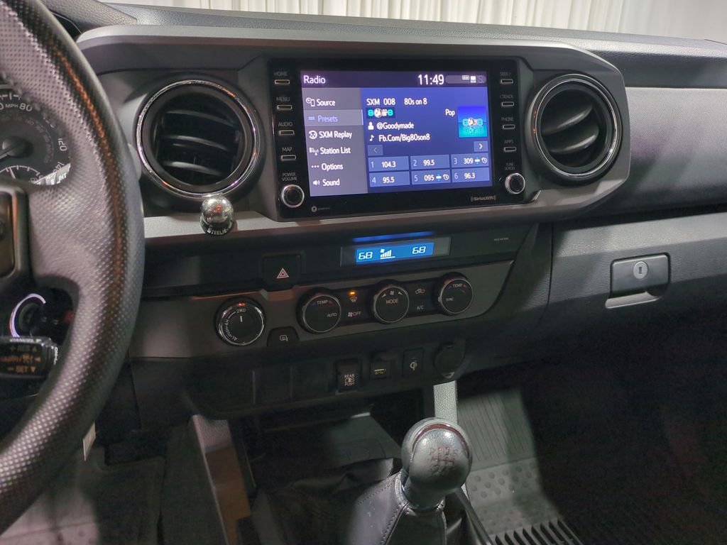 Used 2021 Toyota Tacoma TRD Off-Road image 31