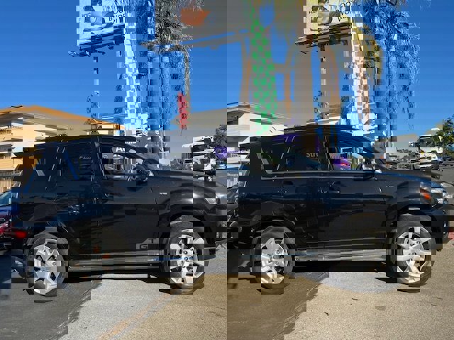 Used 2012 Mitsubishi Outlander GT image 3