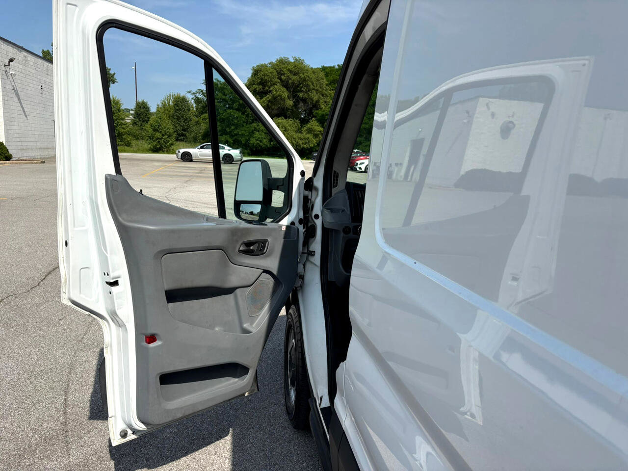 Used 2019 Ford Transit 350 148 Medium Roof image 10