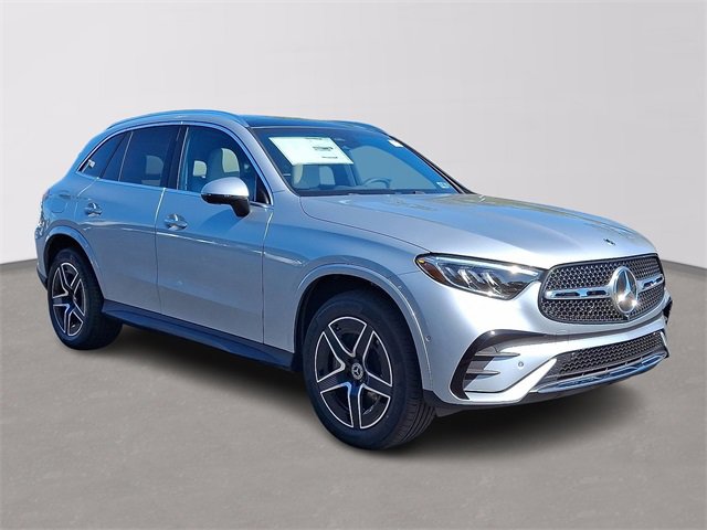 Used 2026 Mercedes-Benz GLC 300 4MATIC image 3