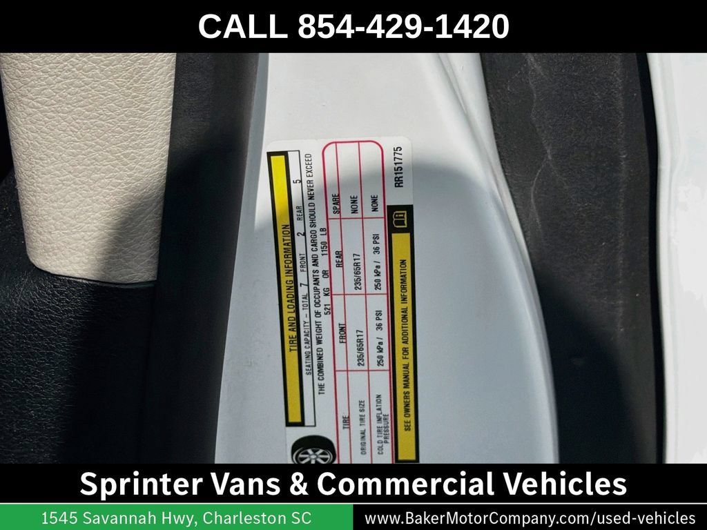 Used 2024 Chrysler Pacifica Touring-L FWD image 36