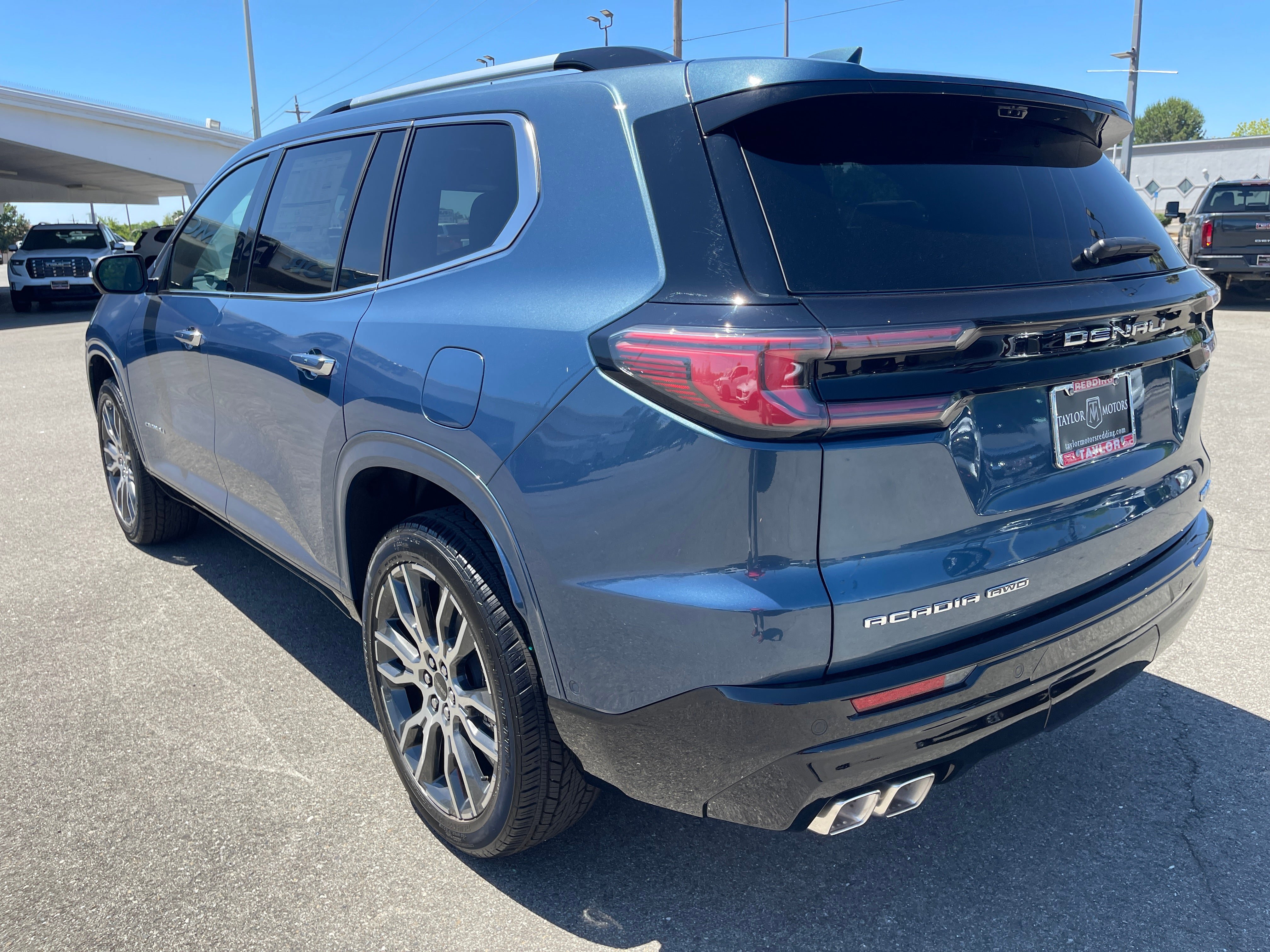 New 2026 GMC Acadia Denali Ultimate AWD/4WD image 7
