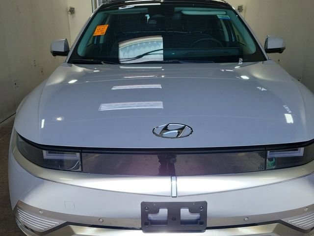 Used 2024 Hyundai Ioniq 5 Limited image 6