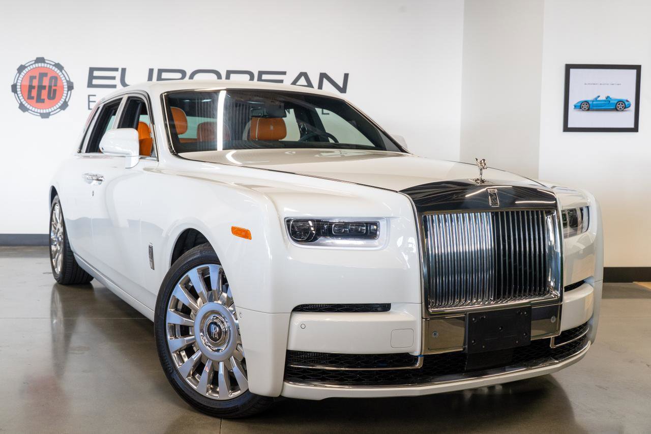 Used 2022 Rolls-Royce Phantom Sedan w/ The Phantom Package image 1