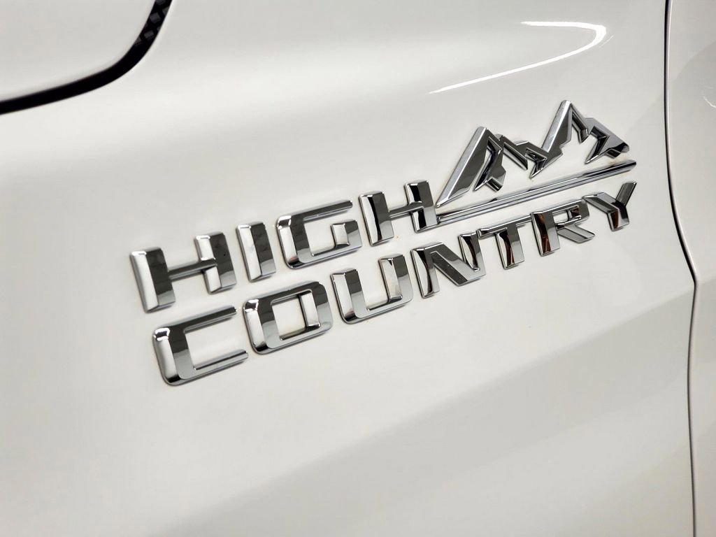 Used 2022 Chevrolet Tahoe High Country image 28
