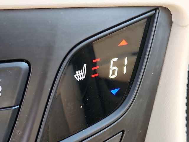Used 2020 Buick Envision Essence FWD image 23
