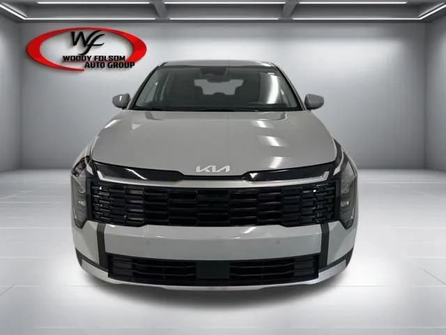 Used 2026 Kia Sportage EX FWD image 2