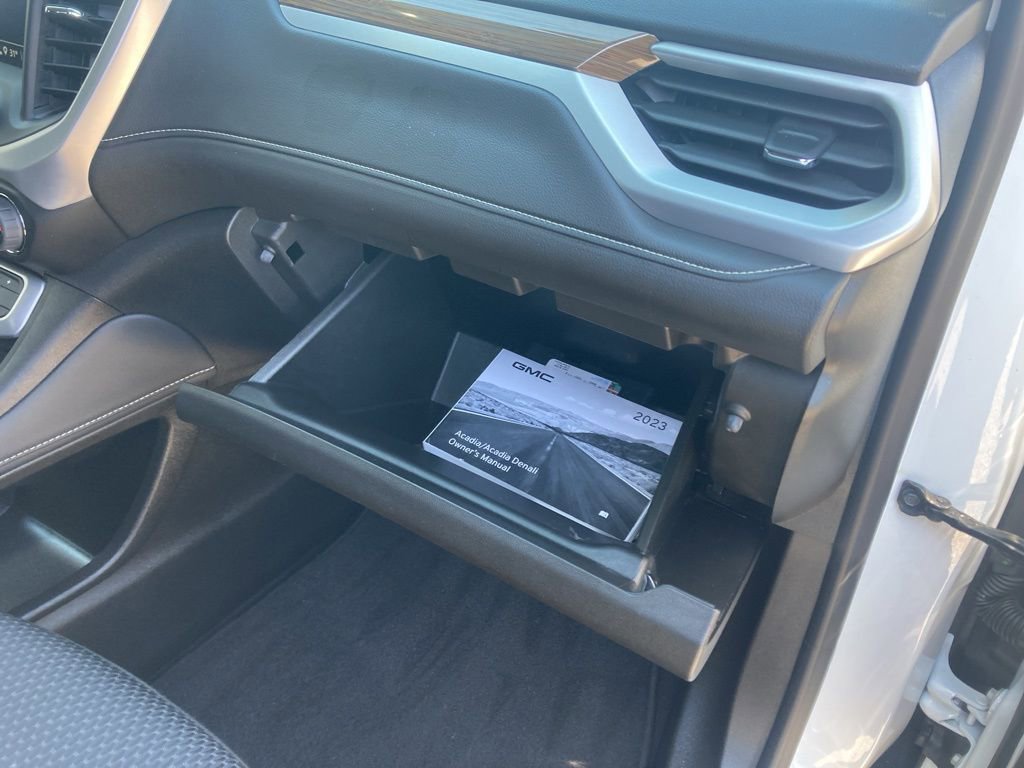 Certified 2023 GMC Acadia SLE w/ Elevation Edition image 31