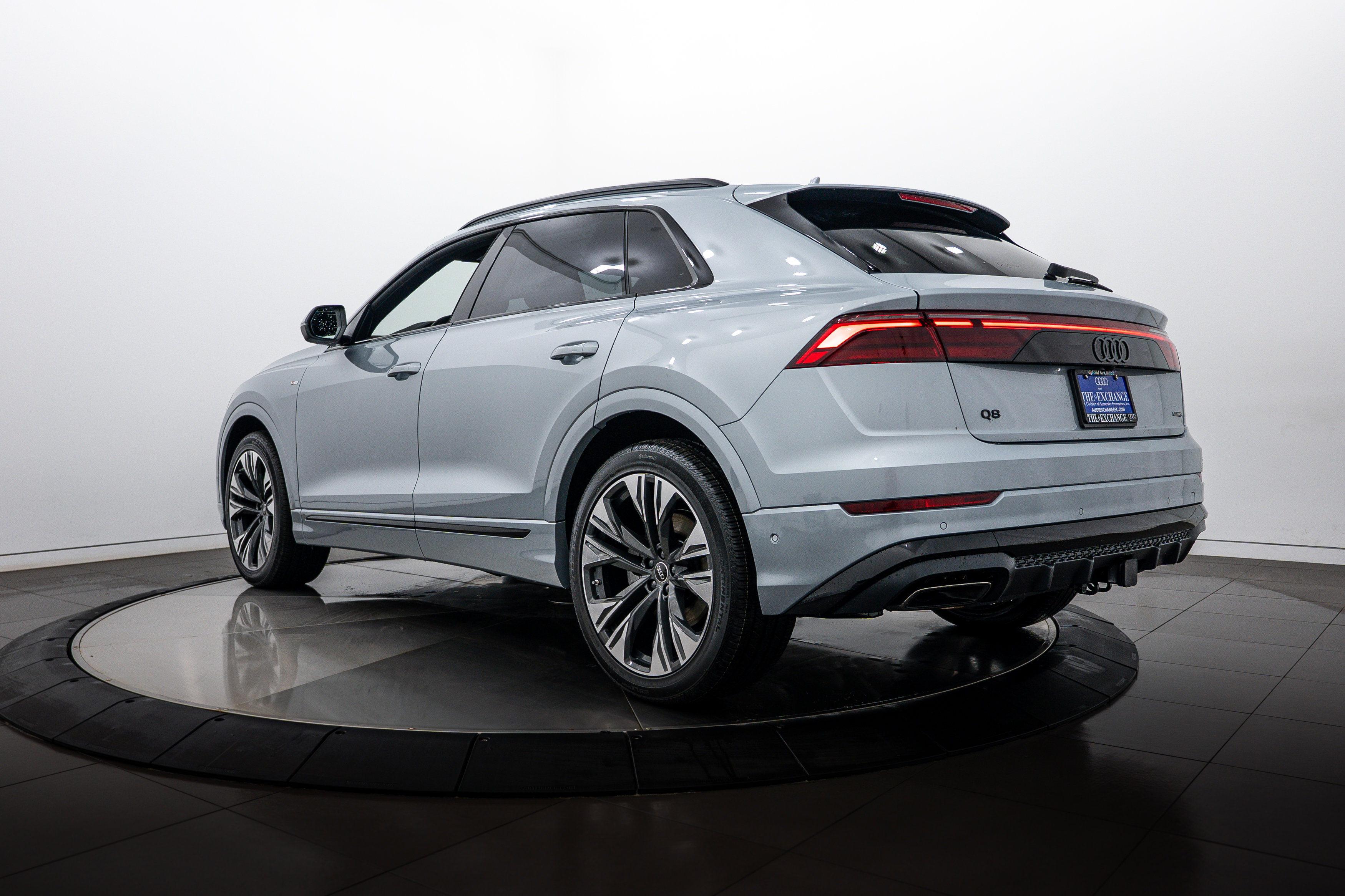 New 2026 Audi Q8 Premium Plus AWD/4WD image 5