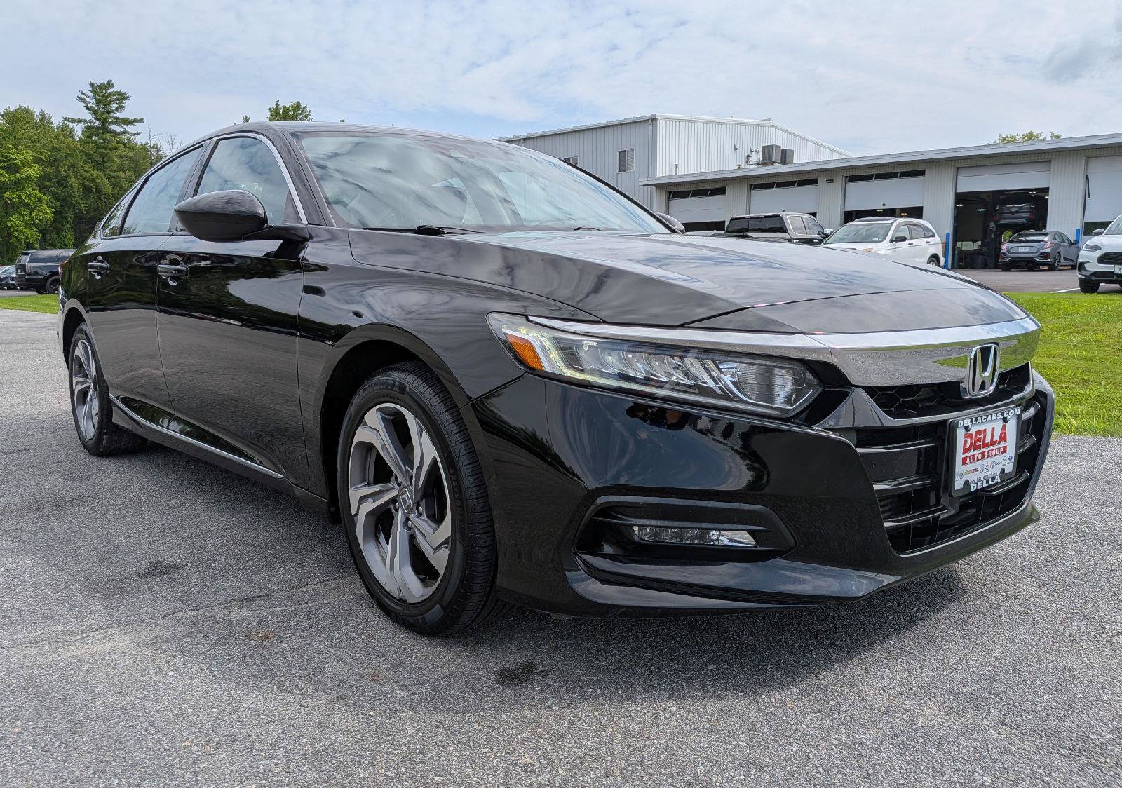 Used 2018 Honda Accord EX image 3