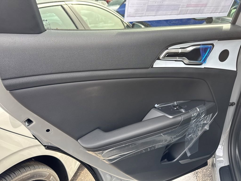 New 2026 Kia Sportage EX image 17