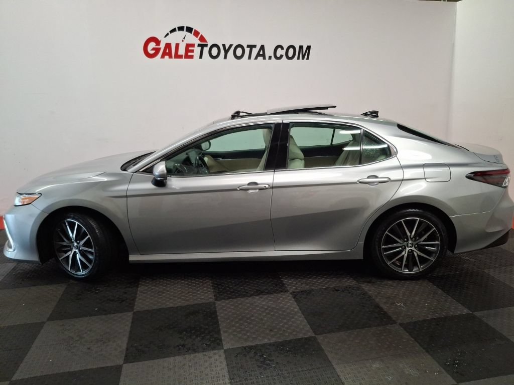 Used 2023 Toyota Camry XLE w/ Navigation Package AWD/4WD image 9