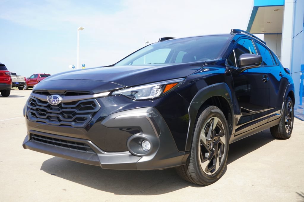 Used 2024 Subaru Crosstrek 2.5i Limited w/ Crosstrek Mirror Package AWD/4WD image 4