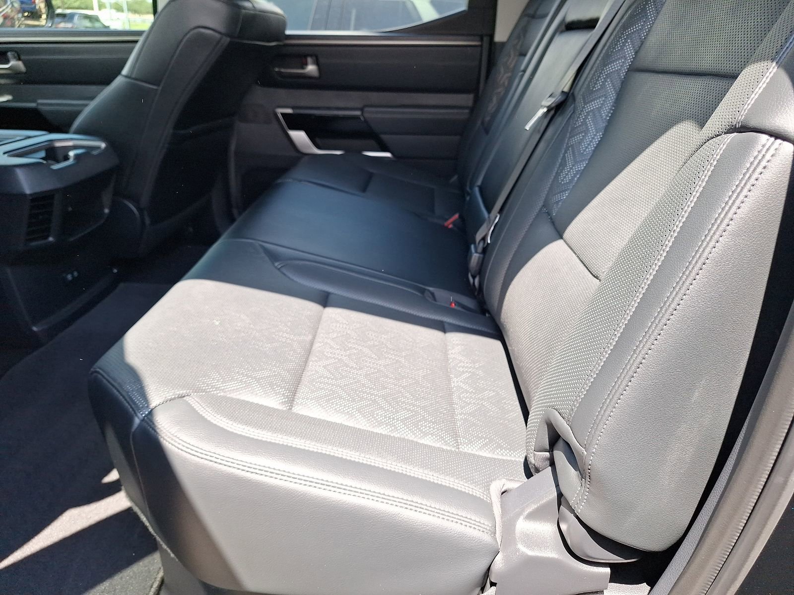 Used 2022 Toyota Tundra Limited AWD/4WD image 29