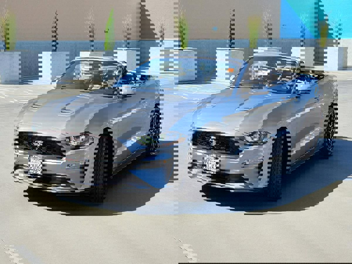 Used 2020 Ford Mustang Premium image 6