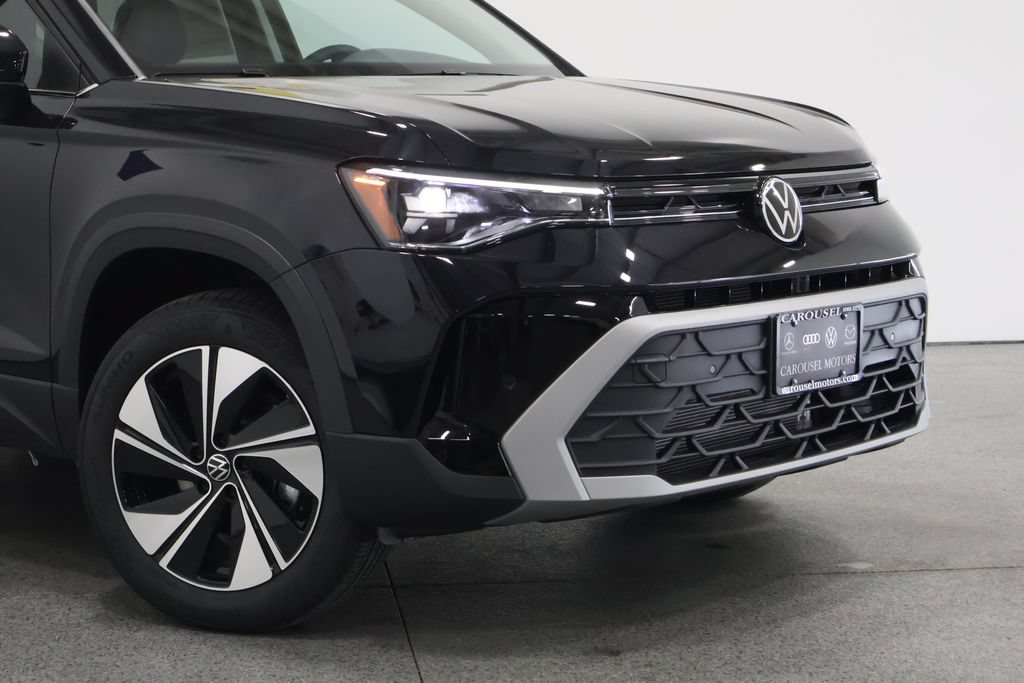 New 2026 Volkswagen Taos SE AWD/4WD image 3
