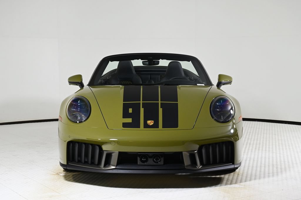 Used 2026 Porsche 911 GTS RWD image 10