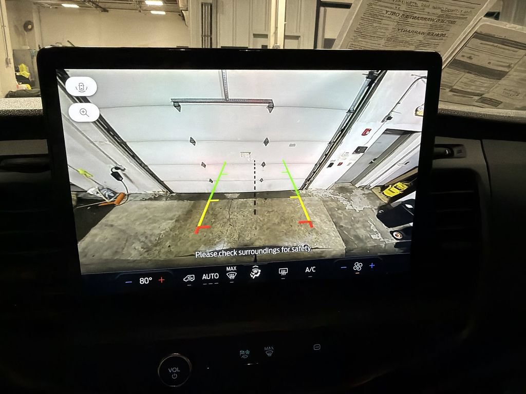 Used 2025 Ford E-Transit 148 High Roof RWD image 25