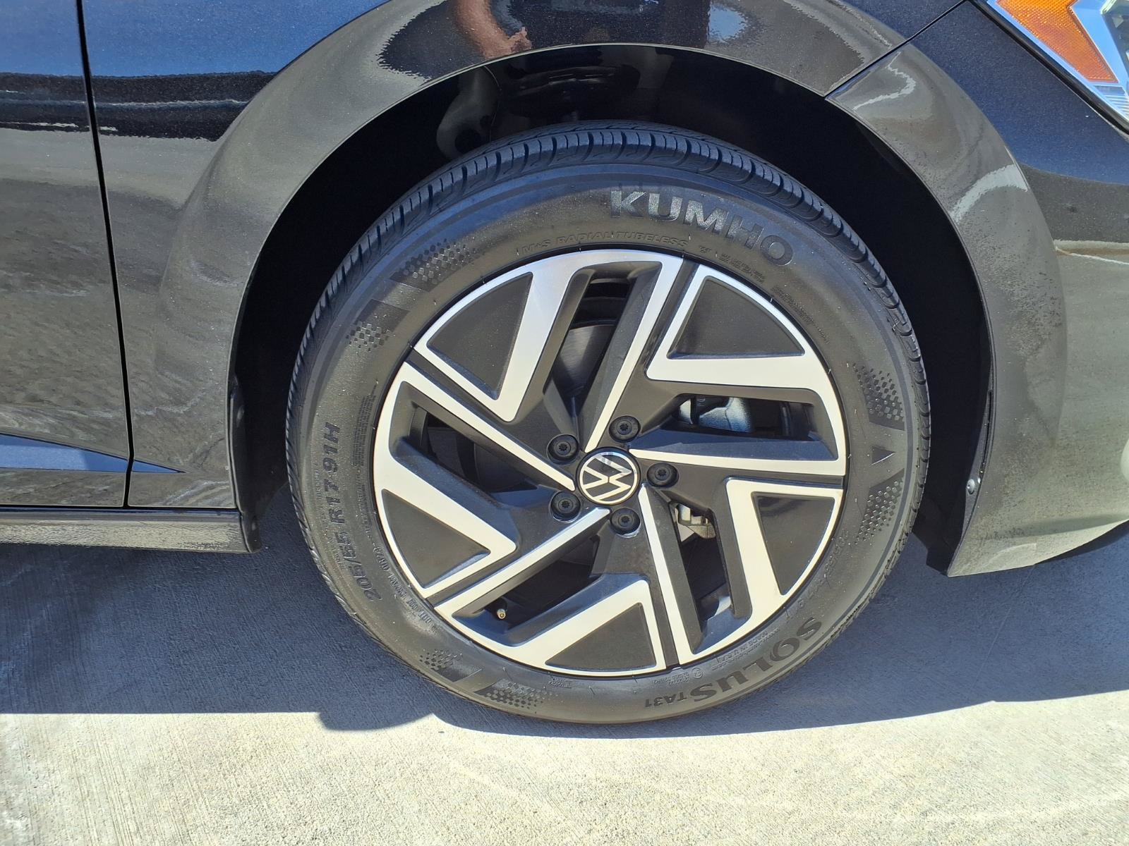 Used 2024 Volkswagen Jetta SEL FWD image 9