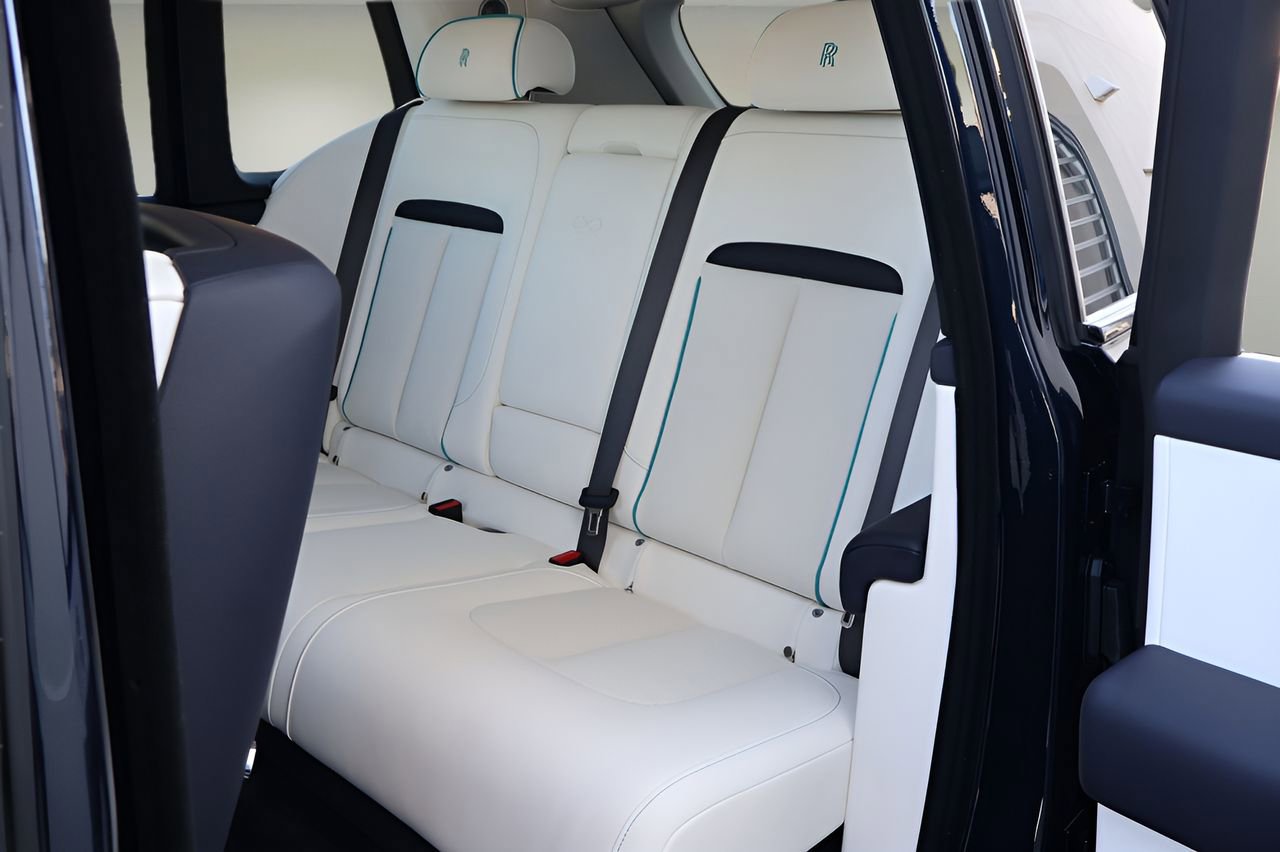 New 2026 Rolls-Royce Cullinan Black Badge AWD/4WD image 18