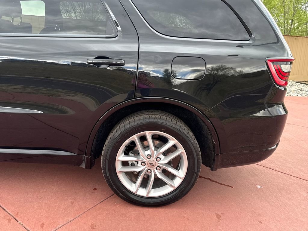 Used 2023 Dodge Durango GT image 34