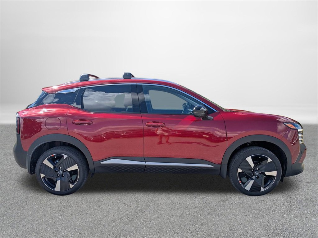 New 2026 Nissan Kicks SR image 2