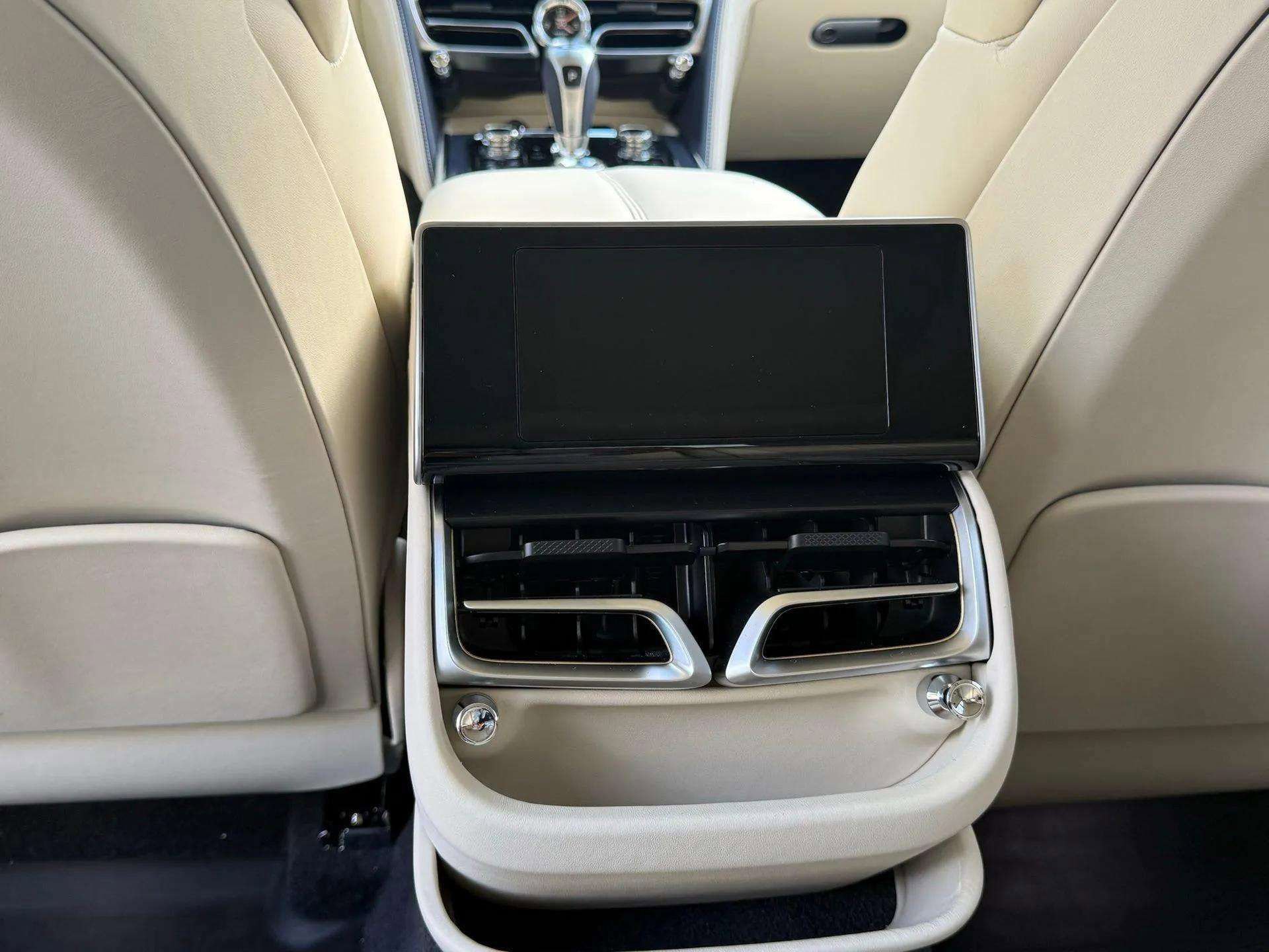 New 2026 Bentley Flying Spur Plug-In Hybrid image 31