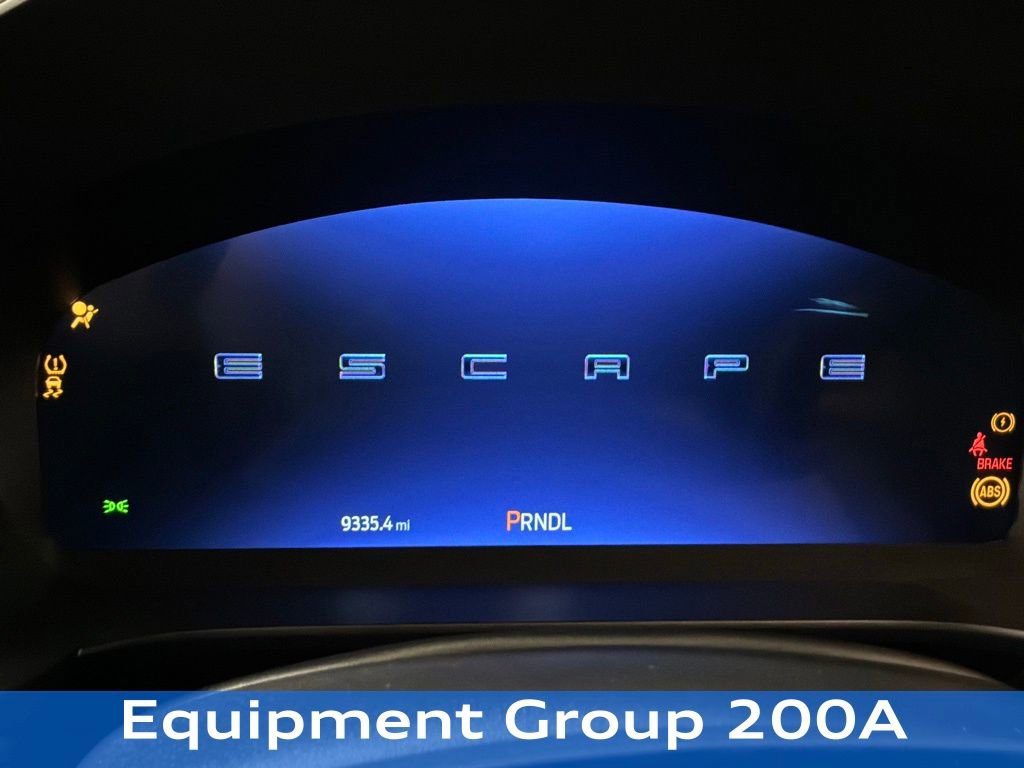 Used 2025 Ford Escape Active w/ Active Premium Tech Pack image 13