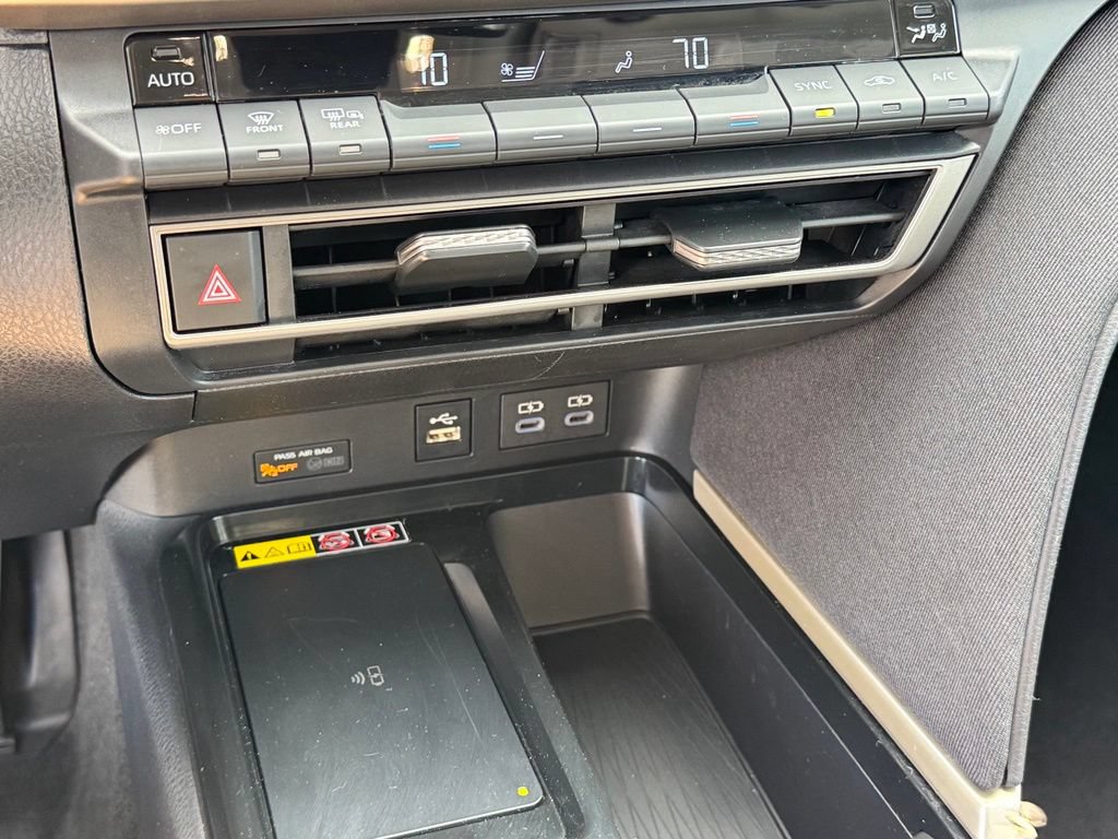 Used 2025 Toyota Camry LE FWD image 16