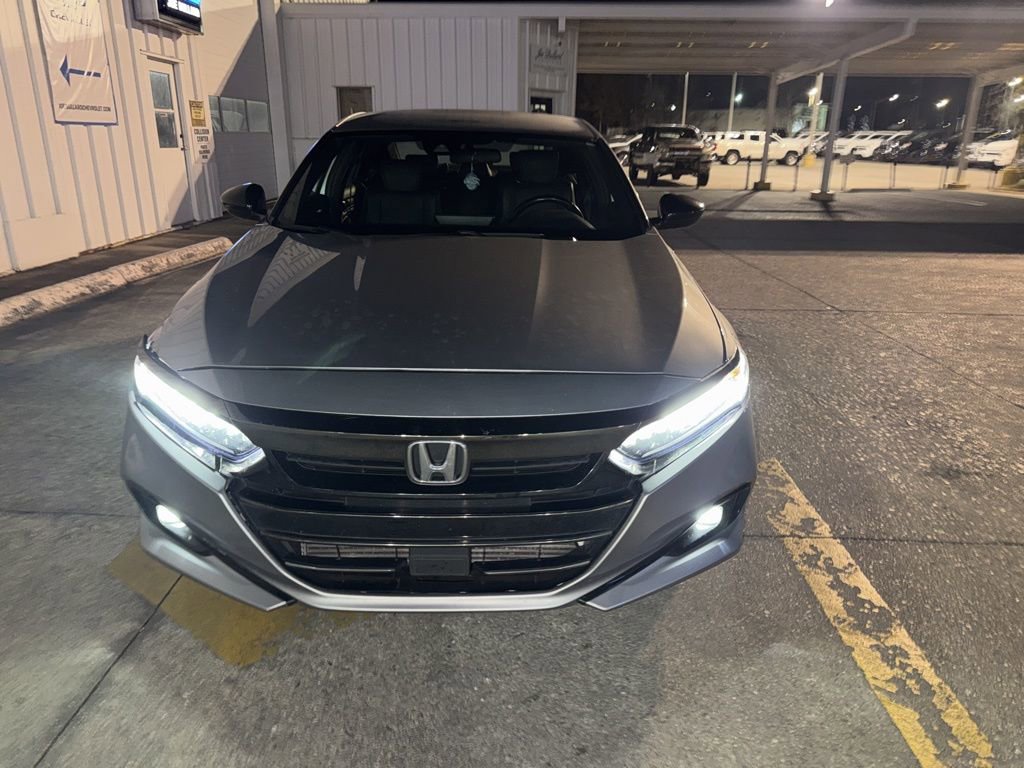 Used 2022 Honda Accord Sport image 3