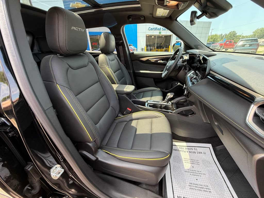 Certified 2024 Chevrolet TrailBlazer ACTIV w/ Convenience Package AWD/4WD image 32