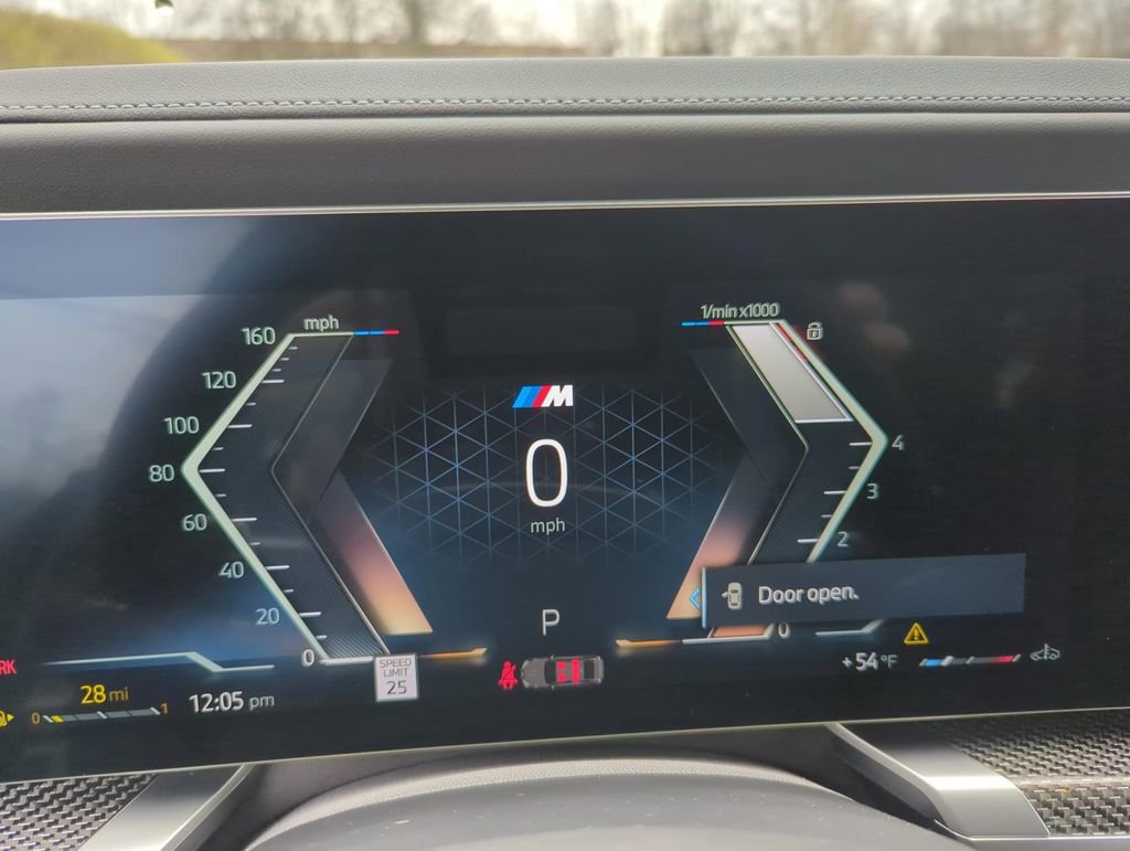 New 2025 BMW 760i xDrive w/ Executive Package image 13