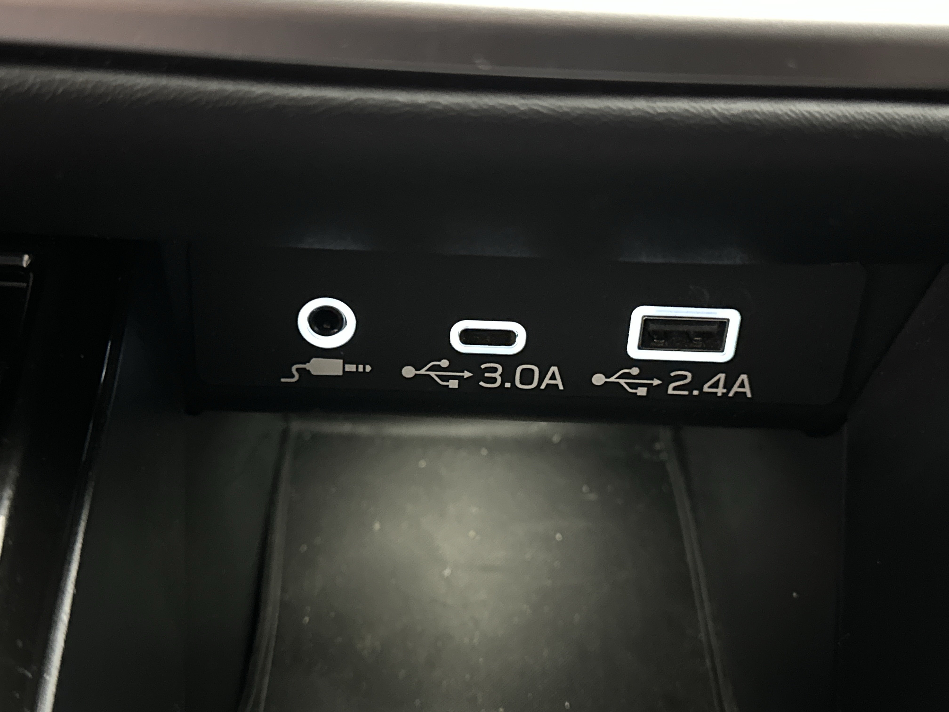 Used 2023 Subaru Outback Limited w/ Popular Package #2 AWD/4WD image 39