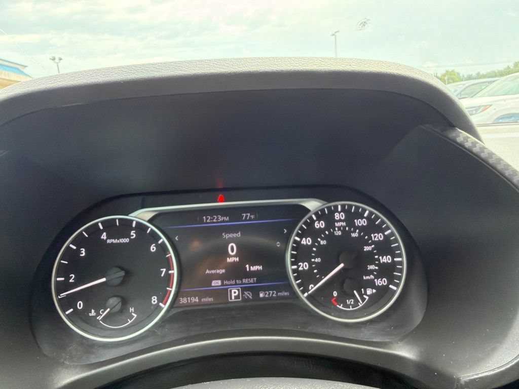 Used 2025 Nissan Sentra SV FWD image 18