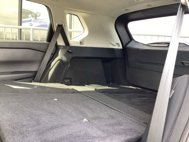 Used 2024 Nissan Rogue S image 29