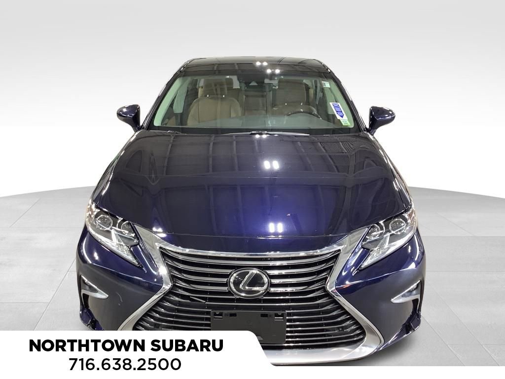 Used 2018 Lexus ES 350 w/ Luxury Package w/Wood Trim image 2