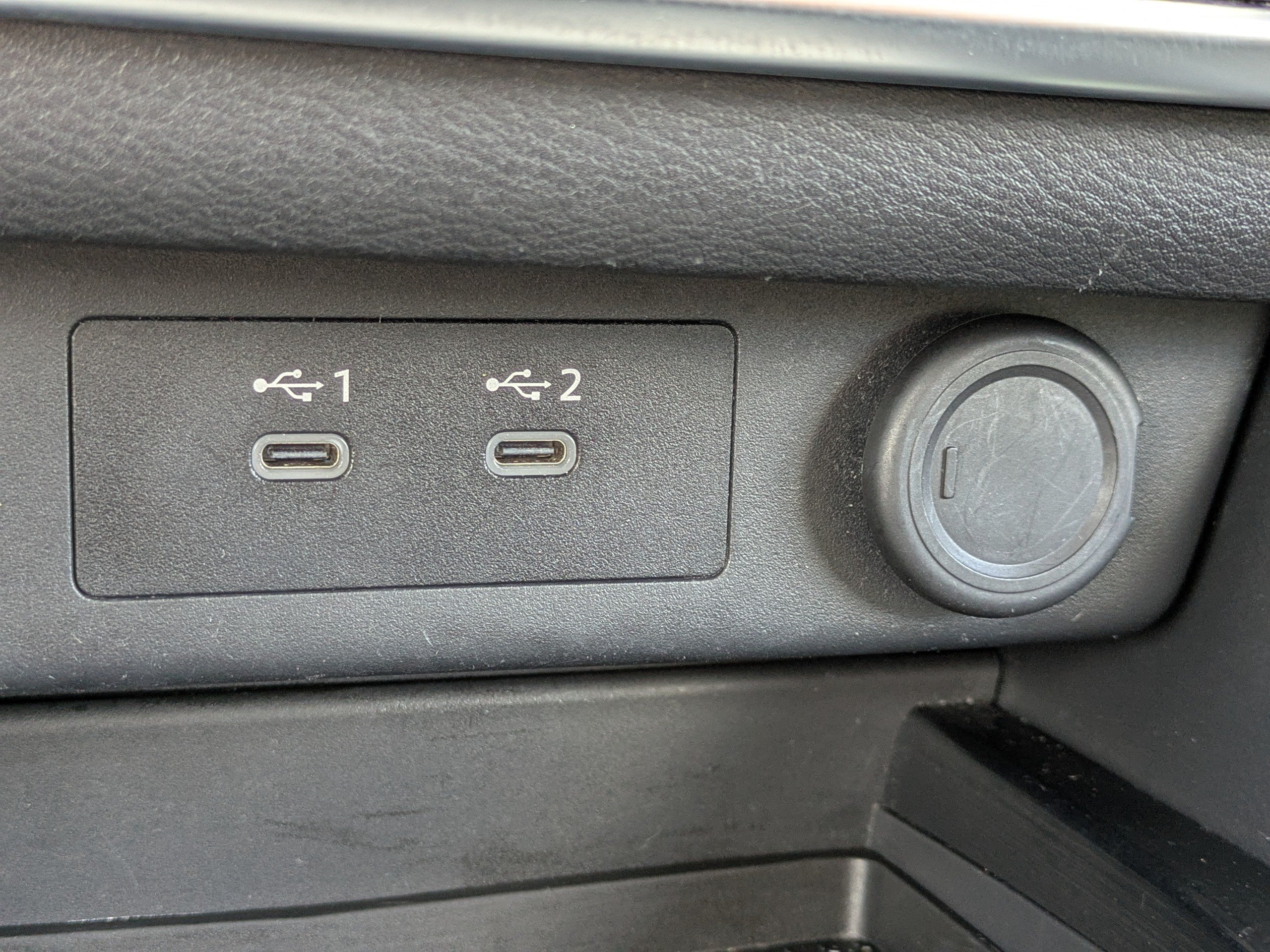 Used 2024 Nissan Rogue SV FWD image 28