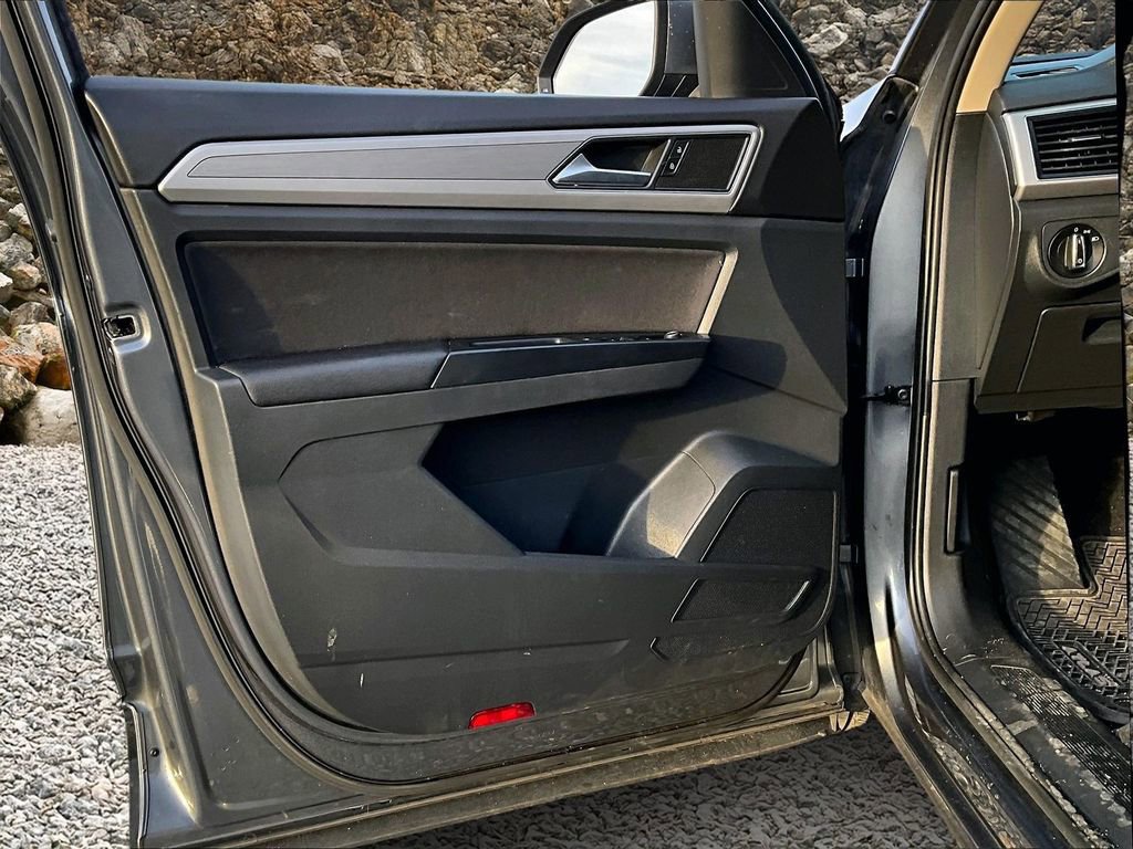 Used 2018 Volkswagen Atlas S image 19