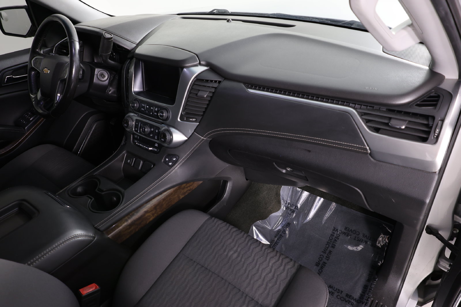 Used 2017 Chevrolet Tahoe LS w/ All-Season Package RWD image 28