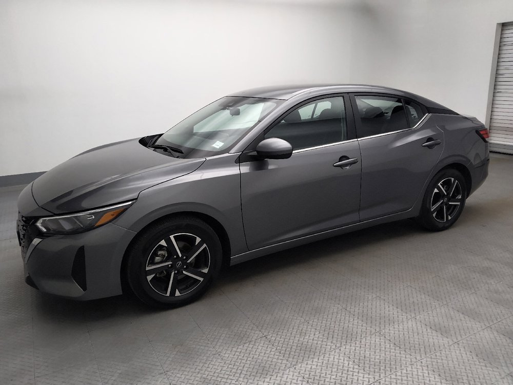 Used 2024 Nissan Sentra SV image 2