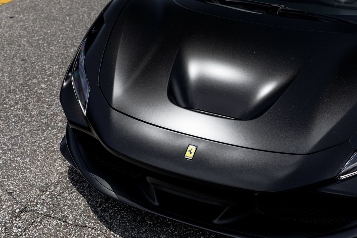 Used 2022 Ferrari F8 Tributo RWD image 8