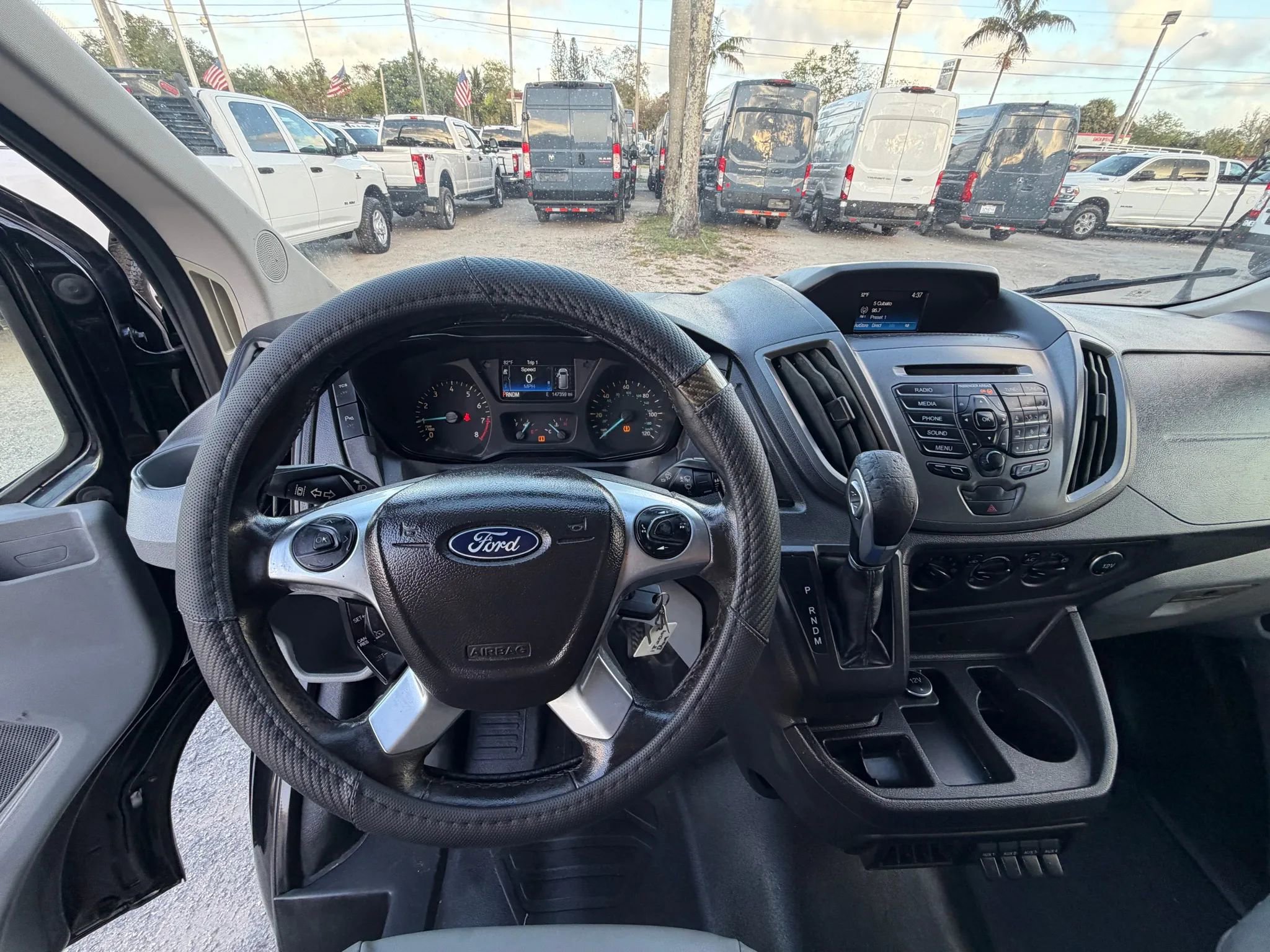 Used 2018 Ford Transit 150 130 Low Roof w/ Exterior Upgrade Package RWD image 14